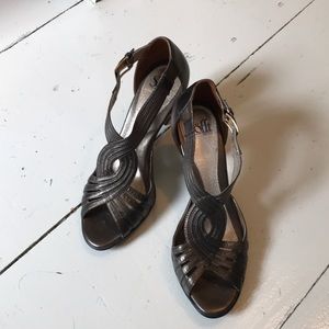 Sofft bronze color heels